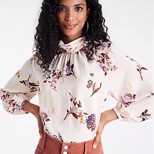 NWT! Ann Taylor petite floral shirred mockneck top